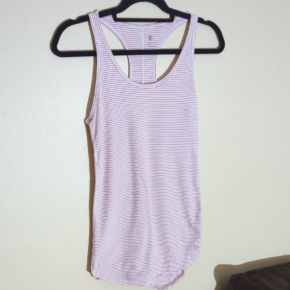 GAP White and Red Sleeveless Tank Top - Picture 2 of 7